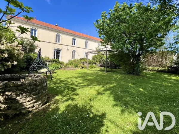 Maison 8 pièces 220 m²