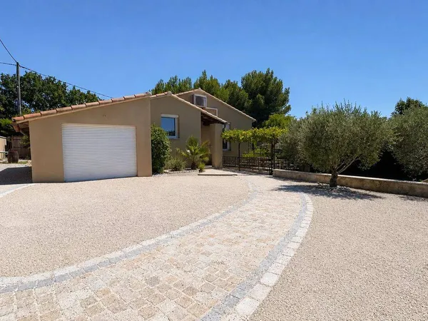Maison de plain-pied 5 pièces 111 m²
