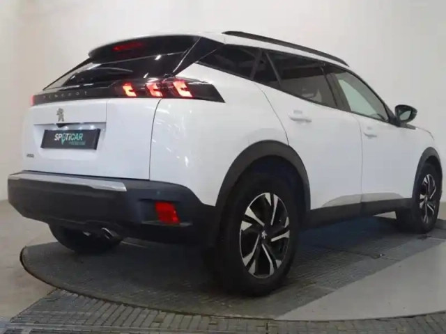 Peugeot 2008 1.5 bluehdi 130ch s&amp;s allure pack eat8 — photo 5