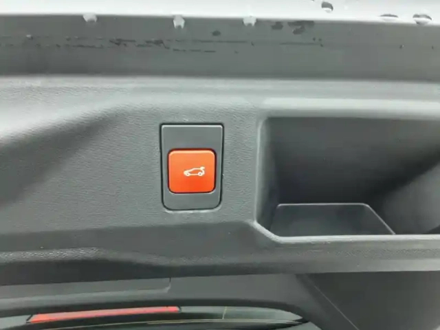 Peugeot 5008 hybrid 145 e-dcs6 — photo 35