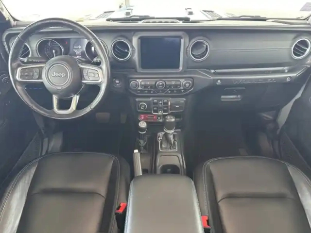 Jeep Wrangler plug-in hybrid rubicon 4xe — photo 12
