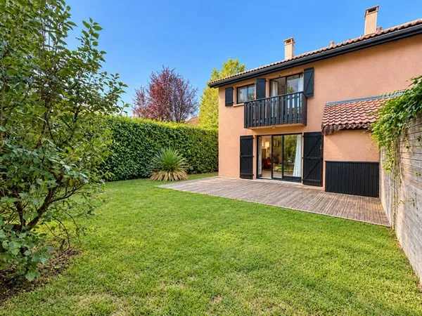 Maison à vendre 5 pièces (01)