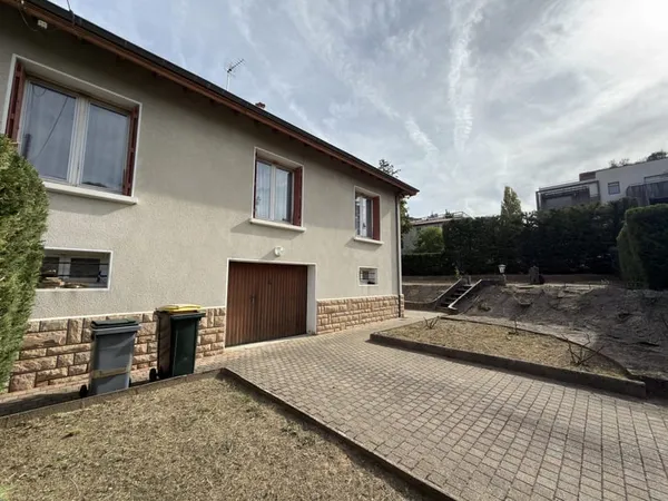 ÉCULLY - MAISON À RÉNOVER & JARDIN 700m2