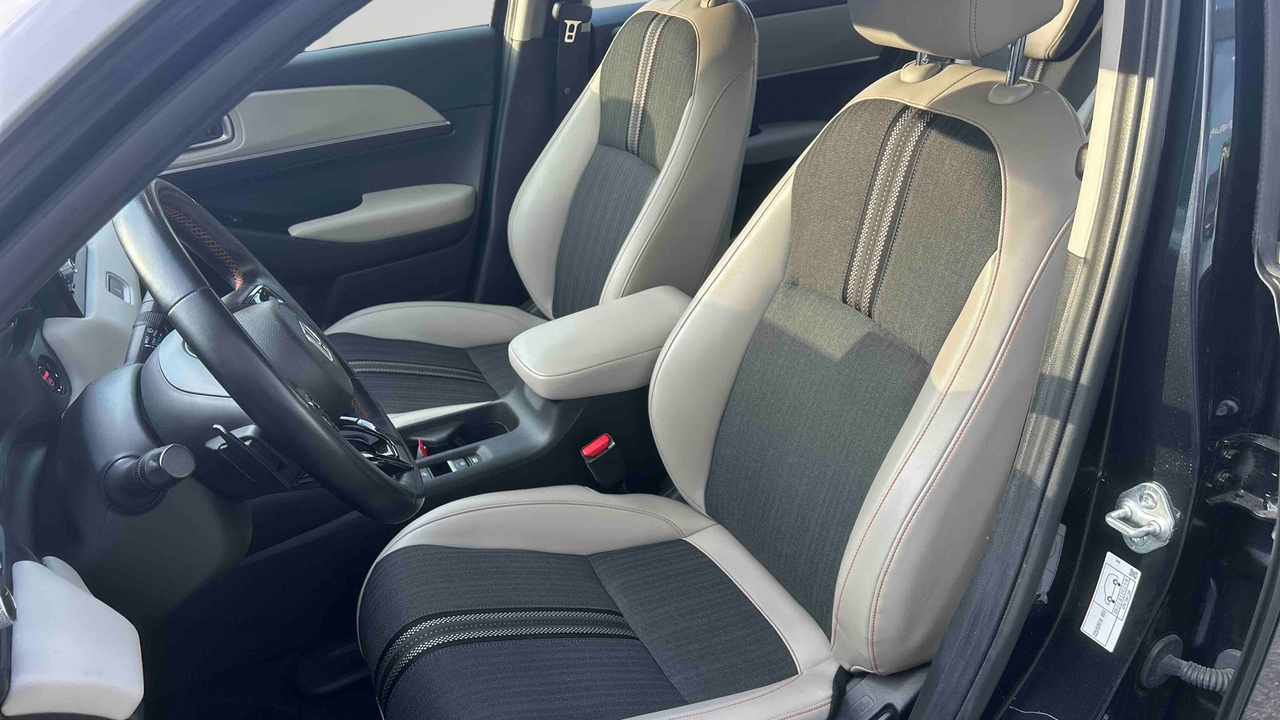Honda HR-V e:HEV 1.5 i-MMD — photo 11