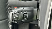 Peugeot 2008 1.2 PureTech 130ch S&S Allure Pack EAT8 — photo 18