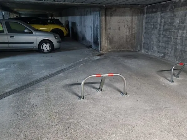 Place de parking sécurisée - 4 min à pied du RER A Neuilly-Plaisance - Disponible