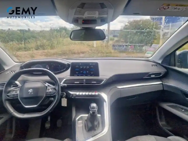 Peugeot 3008 puretech 130ch s&amp;s bvm6 — photo 8