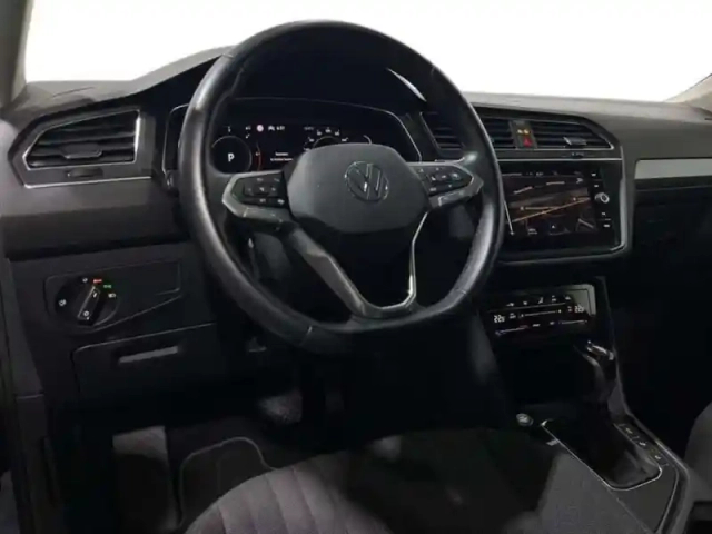 Volkswagen Tiguan 2.0 tdi 150ch dsg7 life plus — photo 9