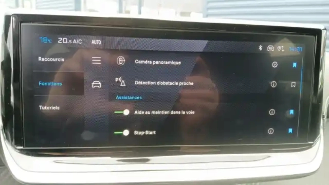 Peugeot 208 hybrid 110 e-dcs6 — photo 27