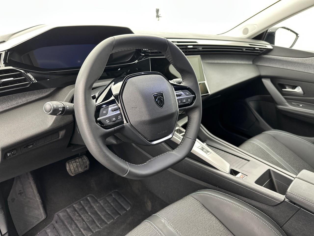 Peugeot 308 hybrid 145 e-dcs6 allure — photo 8