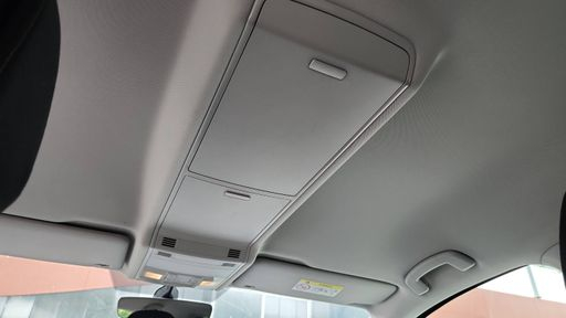 Volkswagen Touran 1.6 TDI 115 DSG7 - Confortline Business 7pl – 2018 – 195143 km – Diesel – Boîte Automatique — photo 3