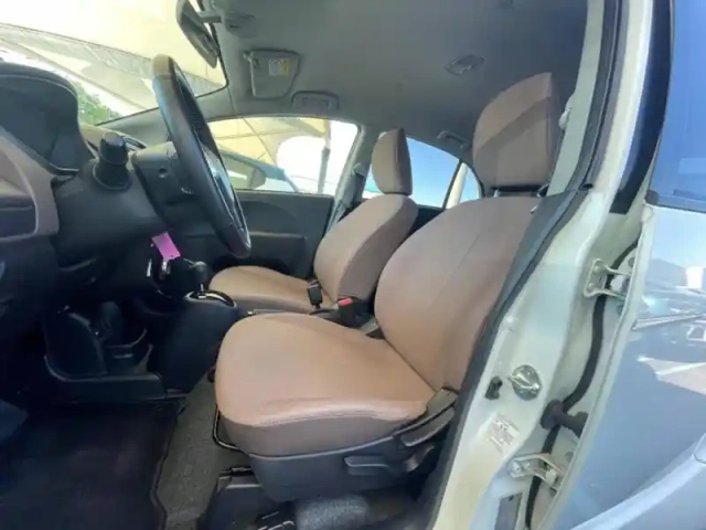Citroën C-Zéro confort — photo 8