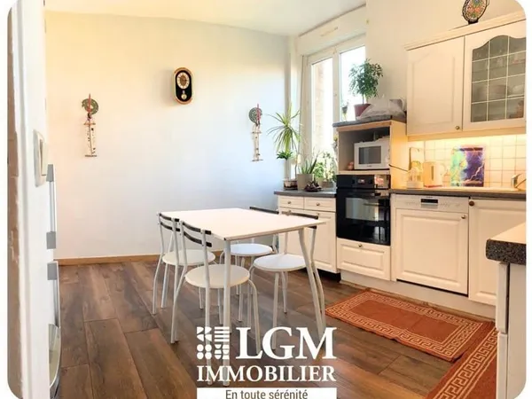 Hussigny-Godbrange: Appartement deux chambres avec terrasses