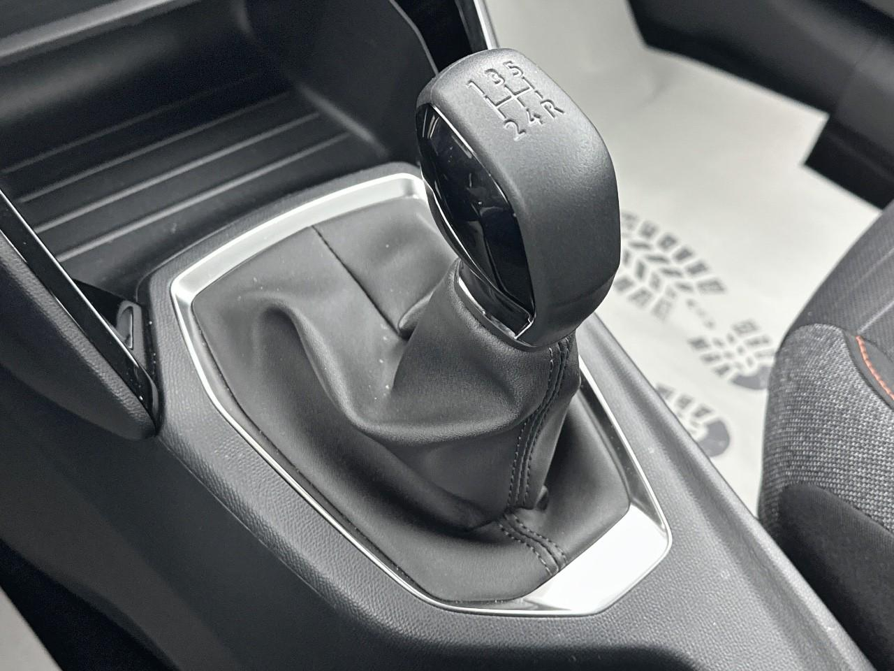 Peugeot 208 puretech 75 s&s bvm5 active — photo 27