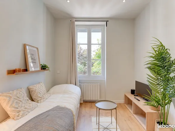 Studio meublé 16 m² neuf, climatisé, Koenigshoffen