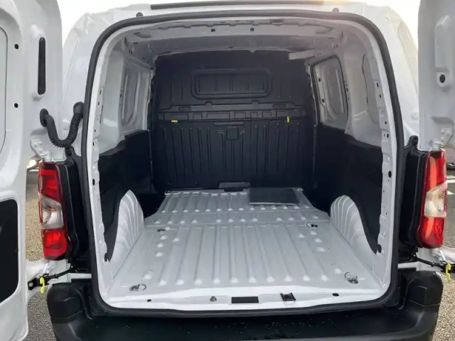 Peugeot Partner fourgon m 650 kg bluehdi 100 s&amp;s bvm6 — photo 44