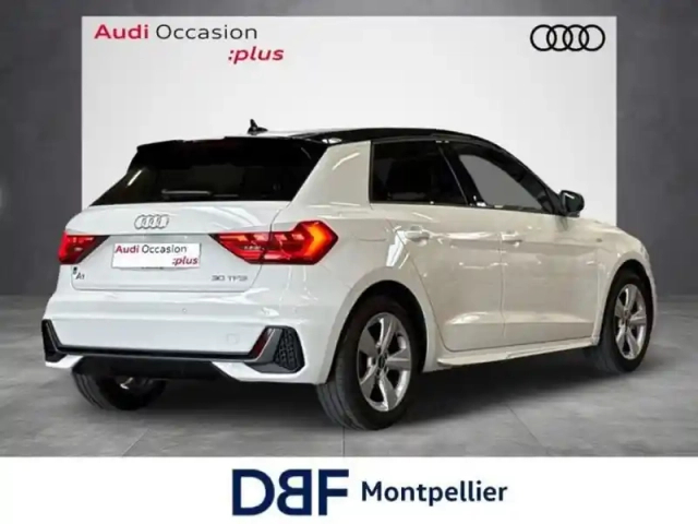 Audi A1 30 tfsi 110 ch s tronic 7 s line — photo 5