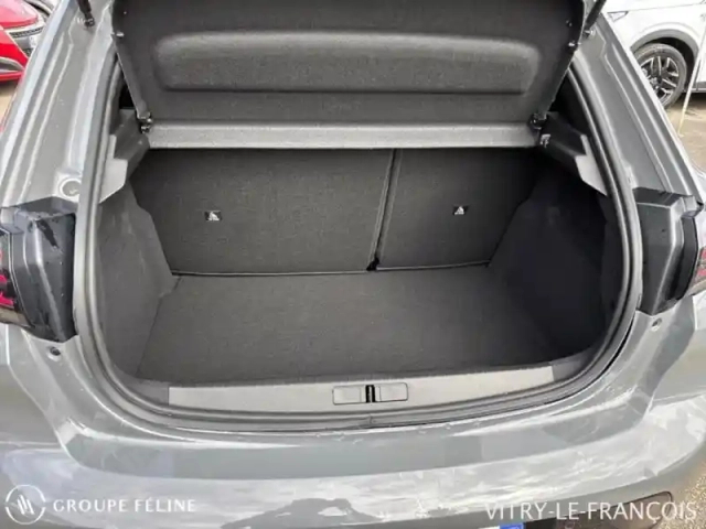 Peugeot 208 e- 156ch 54 kwh gt — photo 6