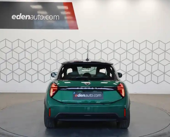 Mini Cooper 204 ch dkg7 s — photo 3