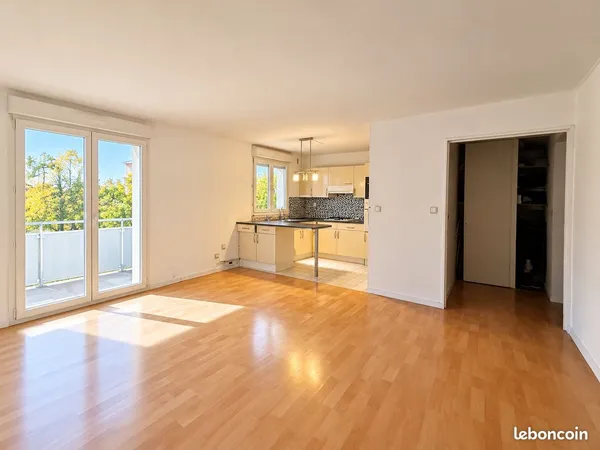 Location appartement, résidence calme privée "Épluche" (non meublé) T2 ( 1 chambre) cuisine équipée