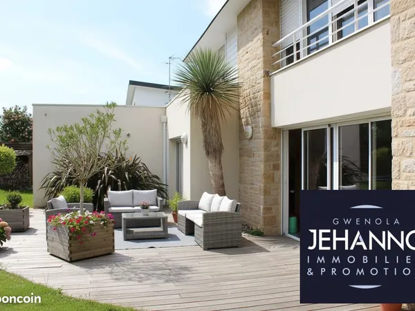 Propriété 7 pièces 198 m²