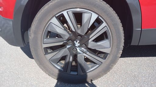 Peugeot 2008 1.2 Puretech 155 EAT8 - Gt Pack – 2022 – 52249 km – Essence – Boîte Automatique — photo 52