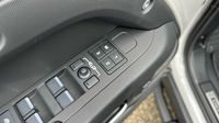 Land-Rover Defender 110 2.0 P300e PHEV X-Dynamic HSE — photo 31