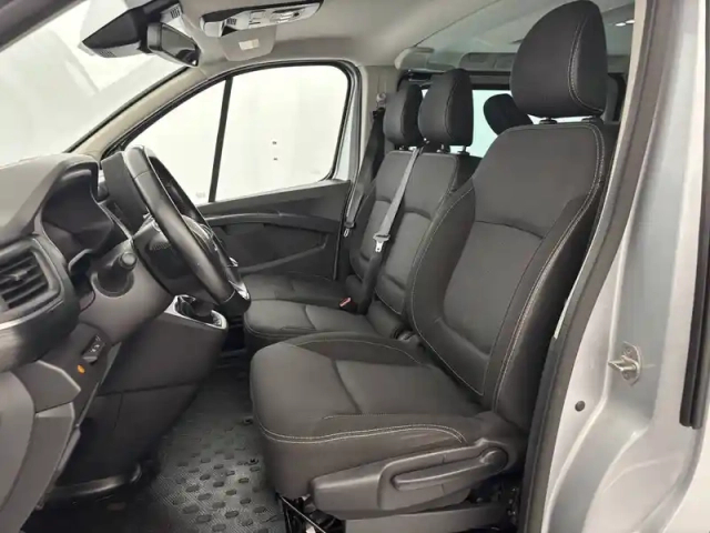 Renault Trafic l1 dci 150 energy s&amp;s — photo 23