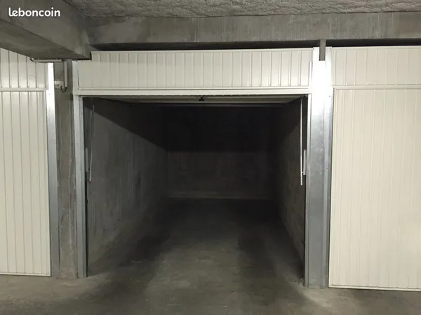 Location garage box vaise 69009