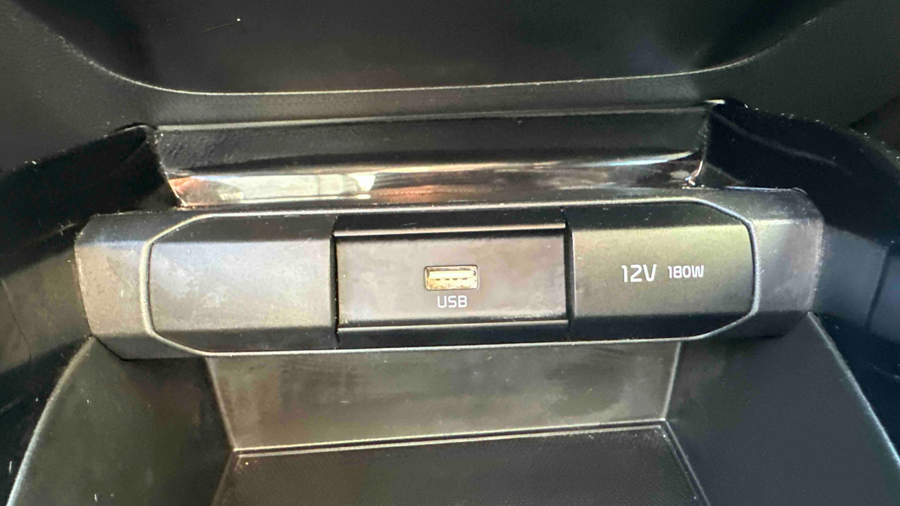 KIA Stonic 1.0 T-GDi 100 ch BVM6 — photo 18