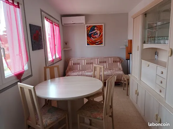 ApAppartement meublé à 100m de la plage