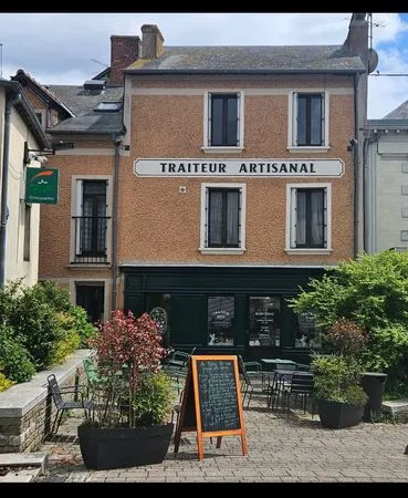 Droit au bail ; emplacement N°1 Bain de Bretagne, maison 121 M2 sur 3 niveaux