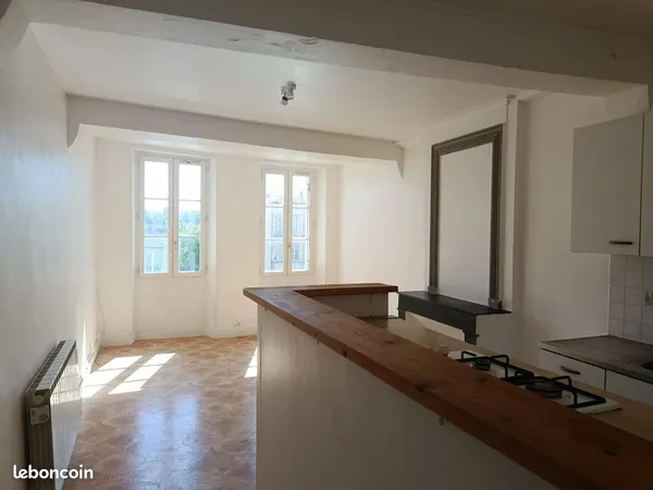 Studio 1 pièce 37 m²