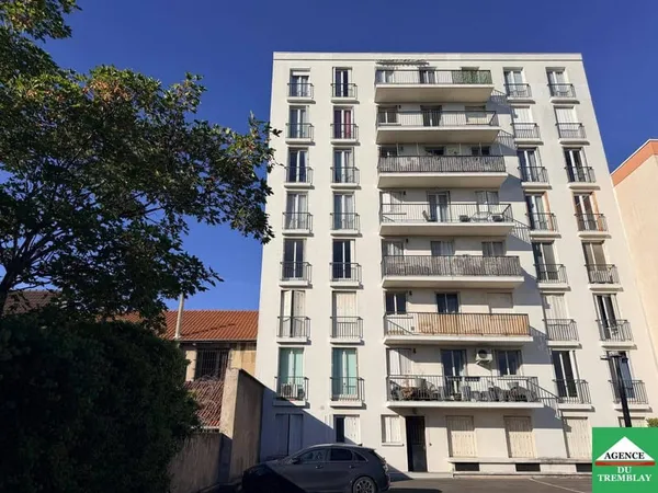Studio 1 pièce 28 m²
