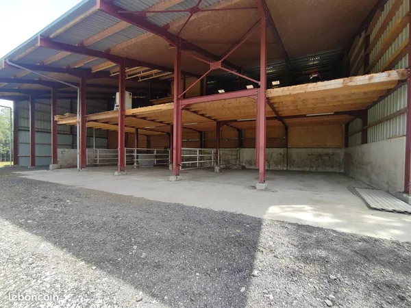 Parking/box 50 m² Larringes