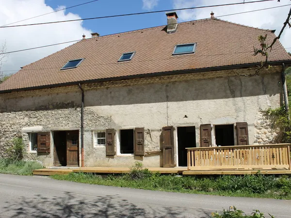 Ancienne ferme traditionnelle rénovée, beau potentiel