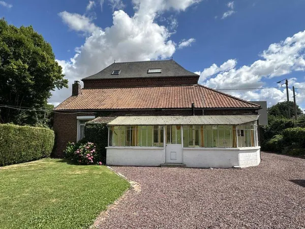 Maison 2 pièces 166 m²