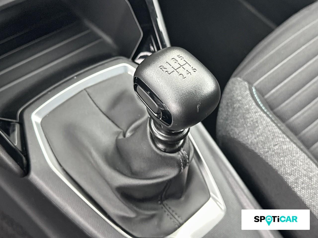 Peugeot 2008 1.2 puretech 100ch s&s style — photo 14