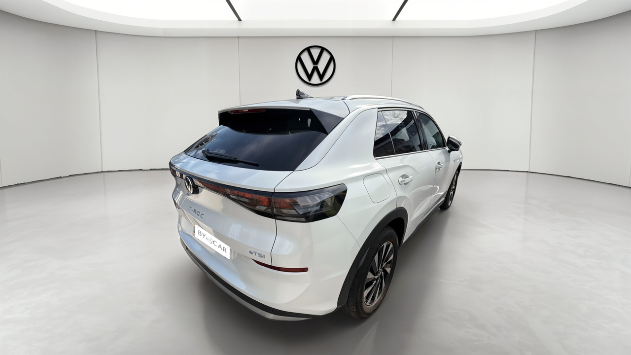 Volkswagen T-Roc 1.5 eTSI EVO2 Hybrid 150 ch DSG7 — photo 5