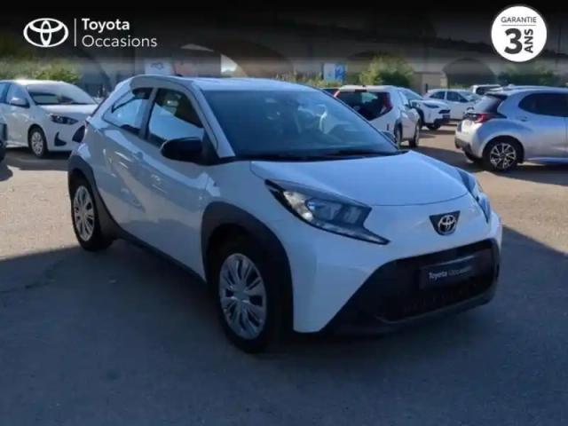 Toyota Aygo x 1.0 vvt-i 72ch dynamic my24 — photo 3