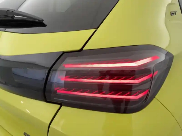 Peugeot 208 puretech 100 s&amp;s bvm6 — photo 63