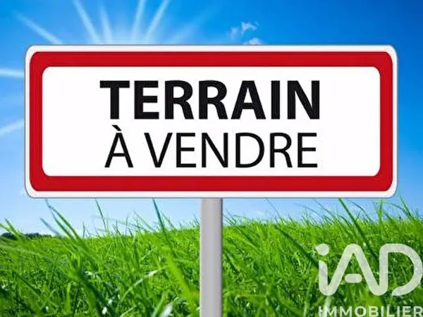 Terrain 711 m²