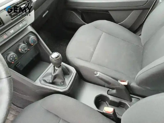 Dacia Sandero sce 65 — photo 12