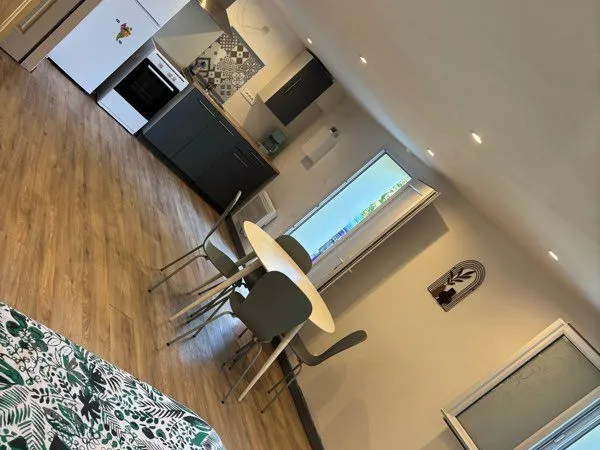 Location studio meublé