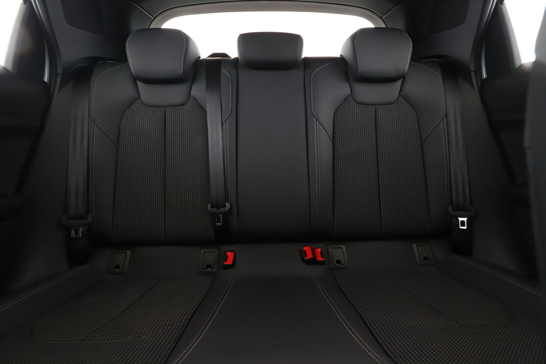 Audi A1 Sportback 40 TFSI S Line S Tronic 7 — photo 14