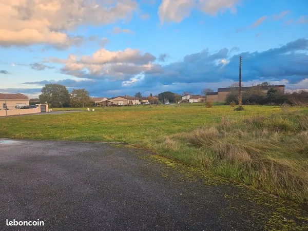 Terrain viabilisé 1190m² sur Saint Sulpice