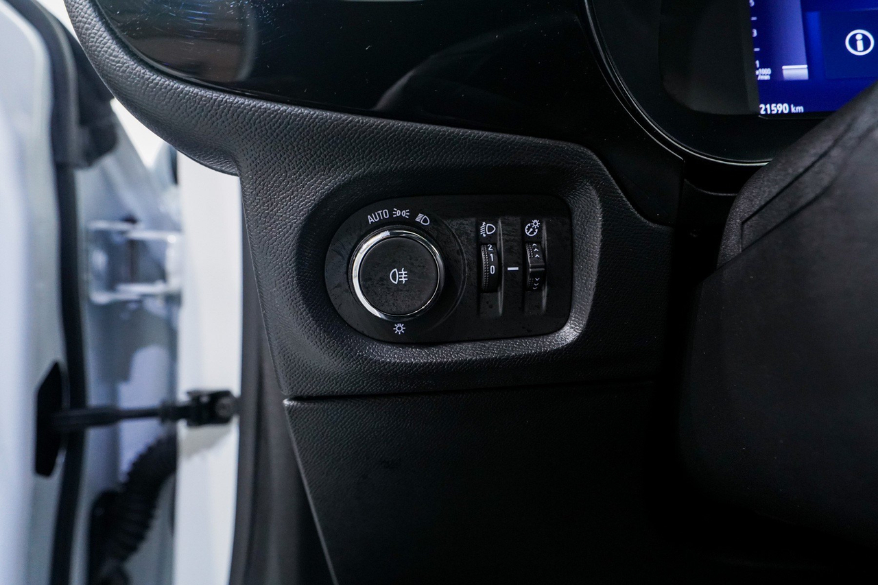 Opel Corsa — photo 22