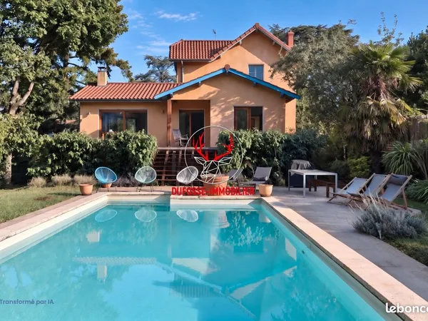 Propriété 7 pièces 195 m²