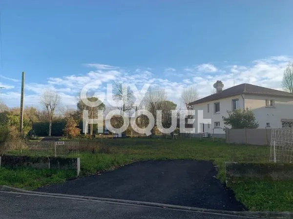 Joli terrain constructible viabilisé