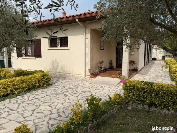 Maison t4 avec garage et jardin